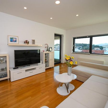 두브로브니크 Sea View Porto With Secured Private Parking 아파트 외부 사진