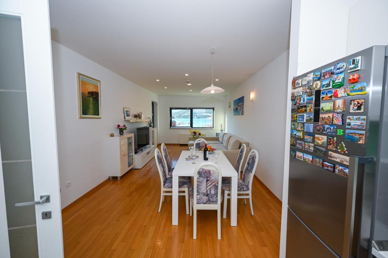 두브로브니크 Sea View Porto With Secured Private Parking 아파트 외부 사진